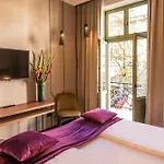 Liebeskind Boutique Old Town 4*