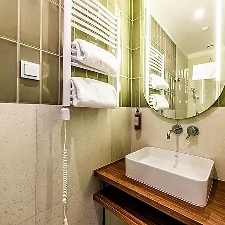 Liebeskind Boutique Old Town 4*
