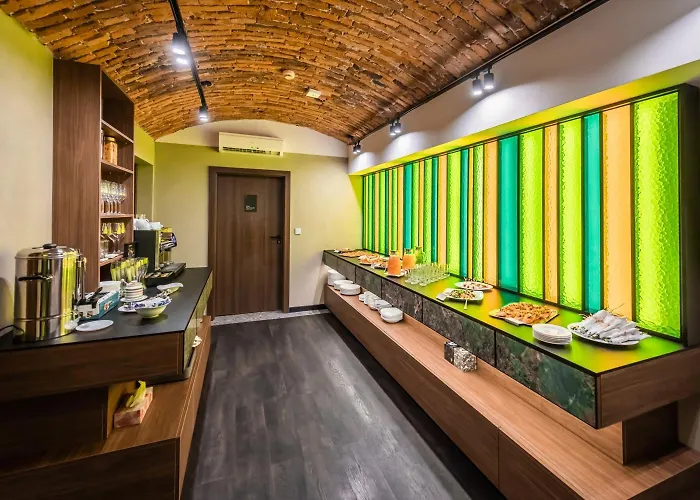 Liebeskind Boutique Old Town 4*